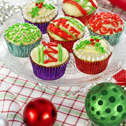 Christmas Bauble Cup Cakes