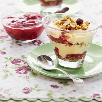 White Rum and Rhubarb Cheesecakes in a Glass
