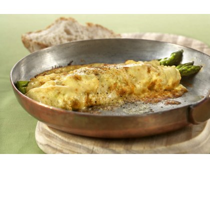 Cheesy Asparagus Omelette