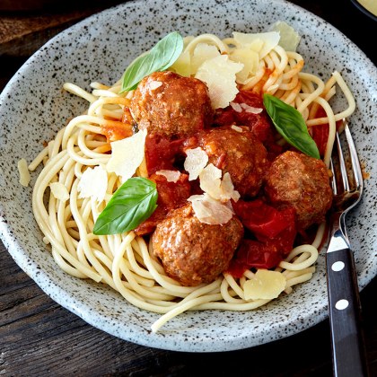 Cheesy Meatballs with Fresh Tomato and Basil Sauce