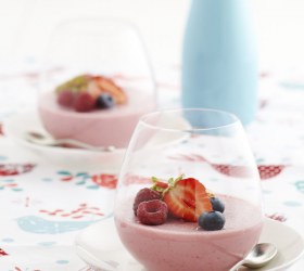 Berry Mousse With Glazed Berries