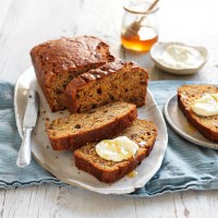 Wholemeal Date and Walnut Loaf