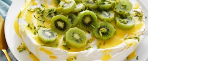 Classic Pavlova with Lemon Curd and Kiwi Fruit