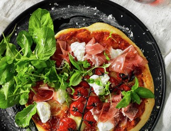 Goats Cheese and Proscuitto Pizza