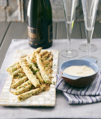 Crunchy Aioli Asparagus recipe