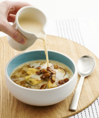 Cinnamon Quinoa Porridge With Banana Pecan Topping