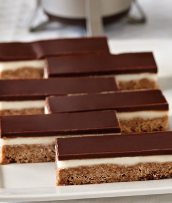 Dark Chocolate Peppermint Slice