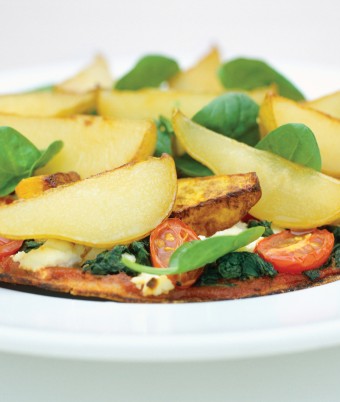 Sauteed Pear on a Spinach and Ricotta Pizza