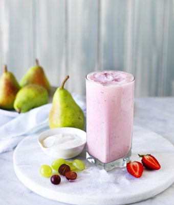 Pear and Strawberry Smoothie
