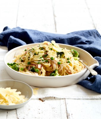 One Pot Bacon, Broccoli and Pea Linguine