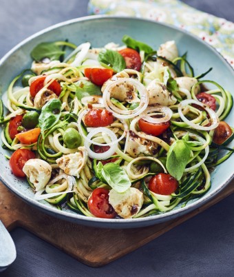 Mediterranean Zucchini Spiral Salad