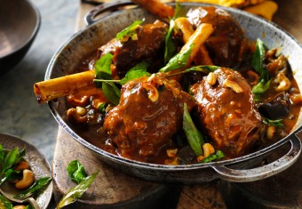 Slow-cook lamb shanks with this sauce!