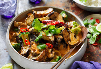 Thai red curry with vegetables recipe
