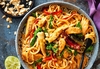 Easy Thai red curry chicken noodles