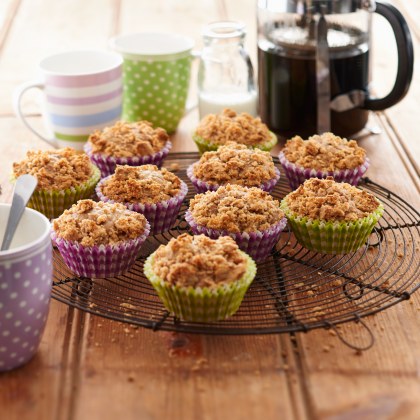Banana Muffins with Almond Crumble