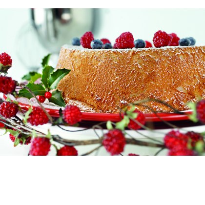 Angel Food Cake with Tossed Berries