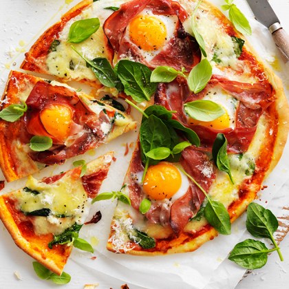 Egg and Prosciutto Breakfast Pizza