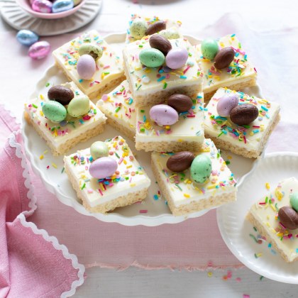 Easter White Crackle Slice