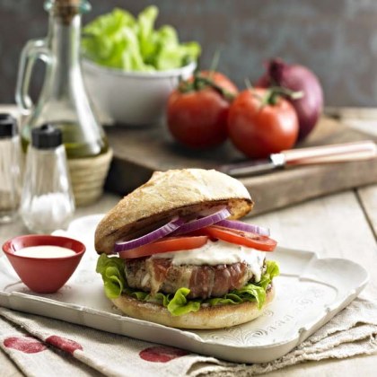 Veal and prosciutto burgers with tuna mayo