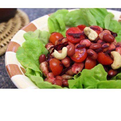 Red Carrot, Cherry Tomato & Cashew Salad