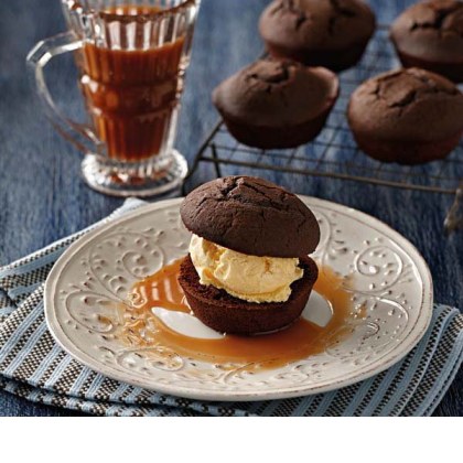 Chocolate Whisky Cakes with Salted Caramel Sauce
