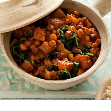 Butter chickpea, potato & spinach curry