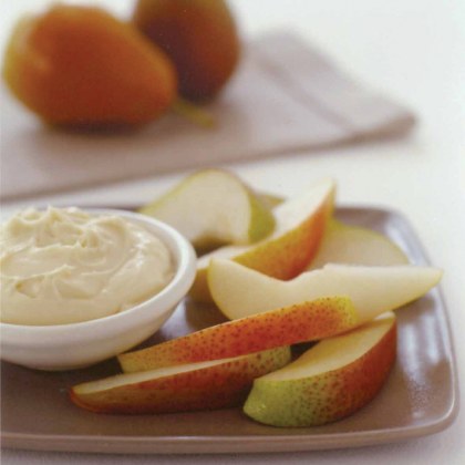 Pear Wedges with Low-fat Vanilla Cream Dip