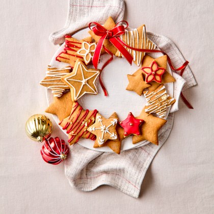 Gingerbread Star Wreath