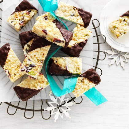 White Christmas with Chocolate, Craisins and Pistachios