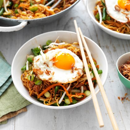 Chow Mein with Fried Eggs