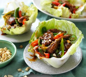 Beef and Cashew Lettuce Cups