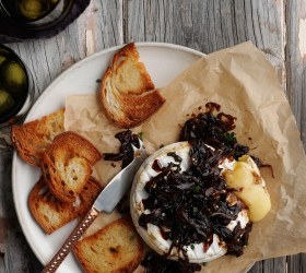 Baked Brie with Maple Bacon and Onion Jam