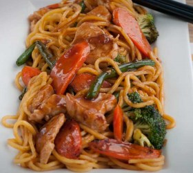 Chicken and Honey Soy Noodles