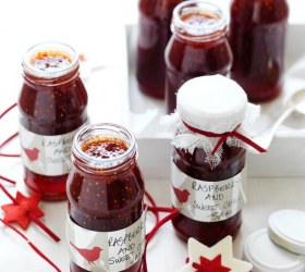 Raspberry & Sweet Chilli Jam