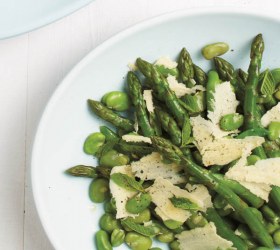 Broad Beans, Asparagus with Mint and Pecorino