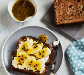 Thick Cut Fruit Toast with Passionfruit Sauce