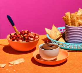 Strawberry Salsa and Tortilla Cinnamon Chips with Nutella