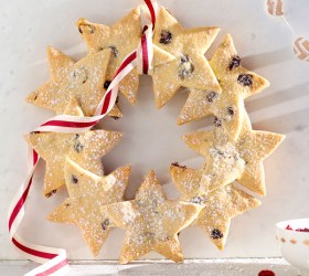 Christmas Shortbread Star Wreath