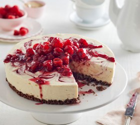 Raspberry Swirl Choc Crackle Cheesecake