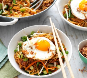 Chow Mein with Fried Eggs