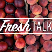 What is the difference between peaches and nectarines?