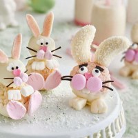 One crackle mixture, two bunny-shaped treats