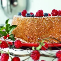 Angel Food Cake with Tossed Berries