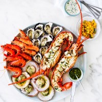 How to store and freeze fresh seafood