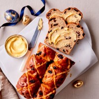 Hot Cross Bun Loaf