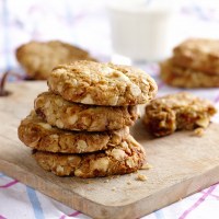 Apricot, White Chocolate and Coconut Cookies