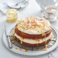 Vanilla Layer Cake with Passionfruit Curd