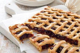 Giant Fruit Mince Pie