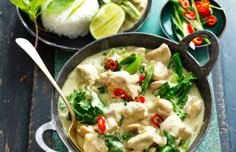 Green Thai Chicken Curry With Asian Greens Recipe Myfoodbook Easy Thai Green Curry