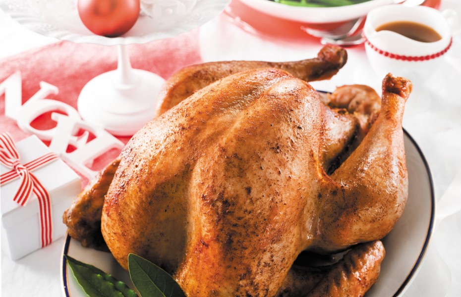 roast turkey with fig and apricot stuffing